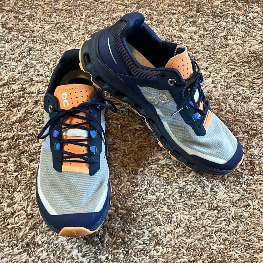 On Cloud Cloudvista Women’s Trail Running Shoes size 8